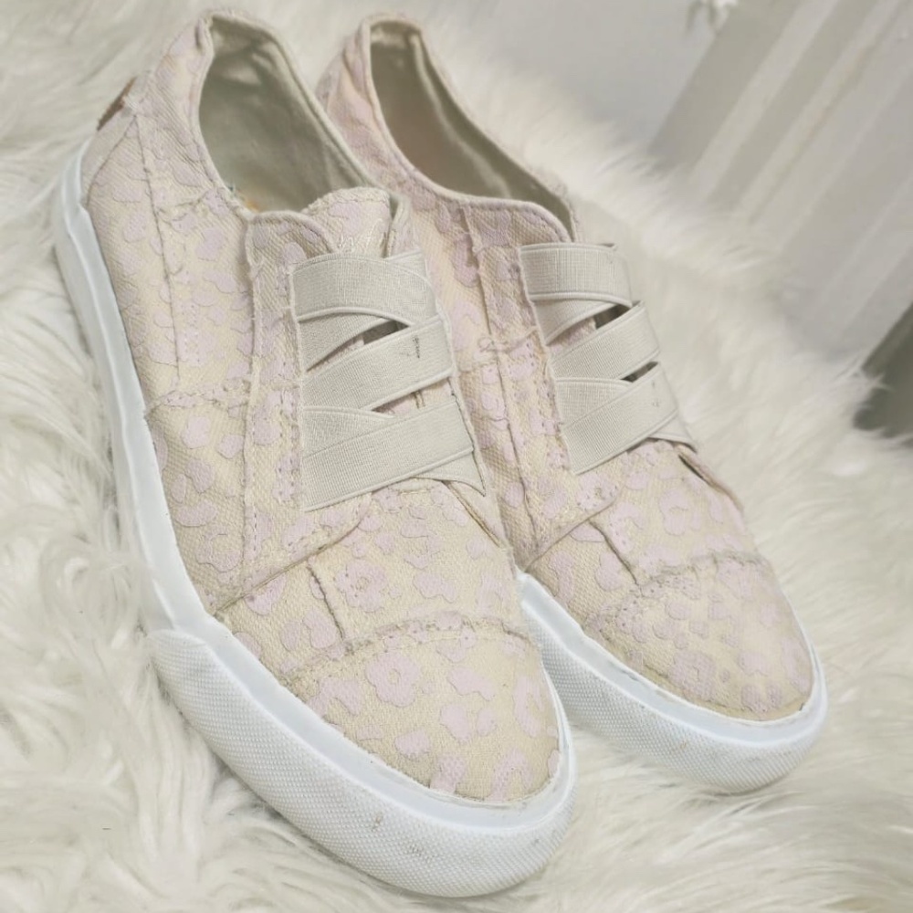 Blowfish Malibu Floral Canvas — Lace Pattern Slip-On Shoes.🌴